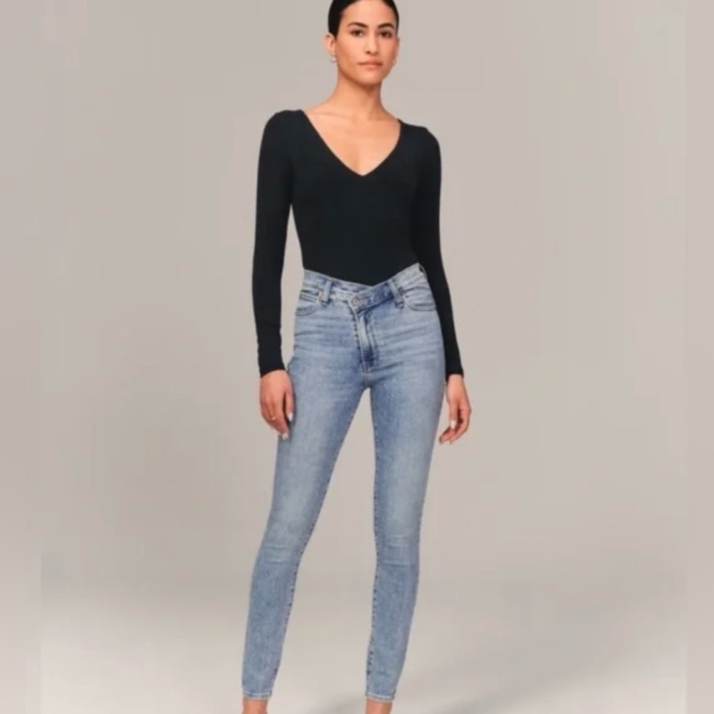 Abercrombie & Fitch Super Skinny Ankle Jean Crossover - 34/18R, NWT